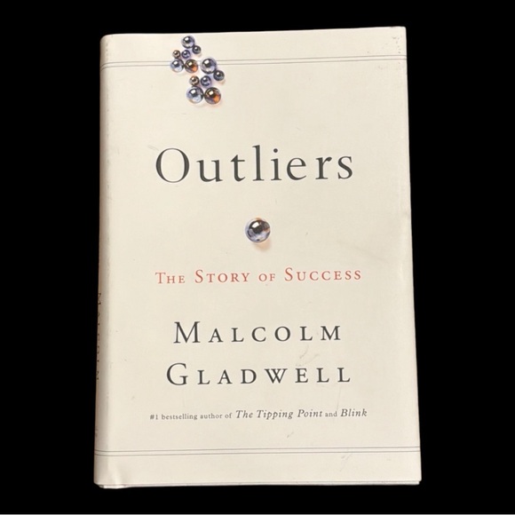 Hardcover Novel | Outliers • Malcolm Gladwell - Picture 1 of 4
